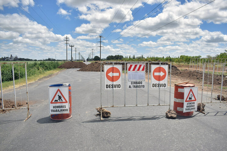 Corte de calzada en calle Hipólito Irigoyen por obras para el tránsito pesado