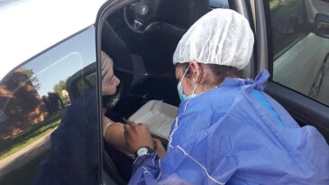 La Secretaría de Salud Municipal continúa vacunando a adultos mayores