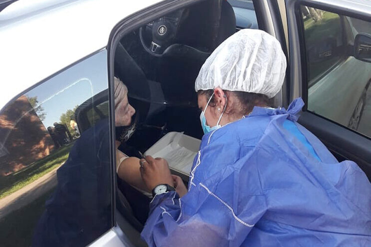 La Secretaría de Salud Municipal continúa vacunando a adultos mayores