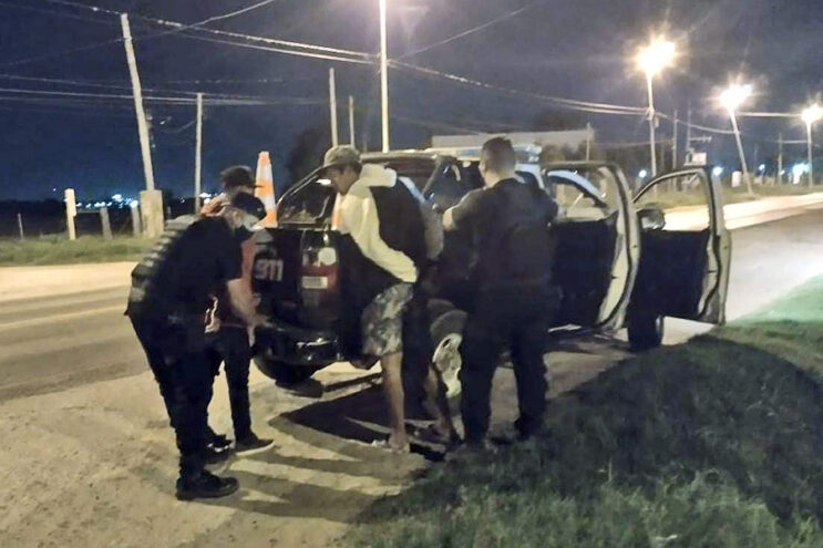 Inseguridad creciente: dos hermanos detenidos por golpear y robar a su víctima