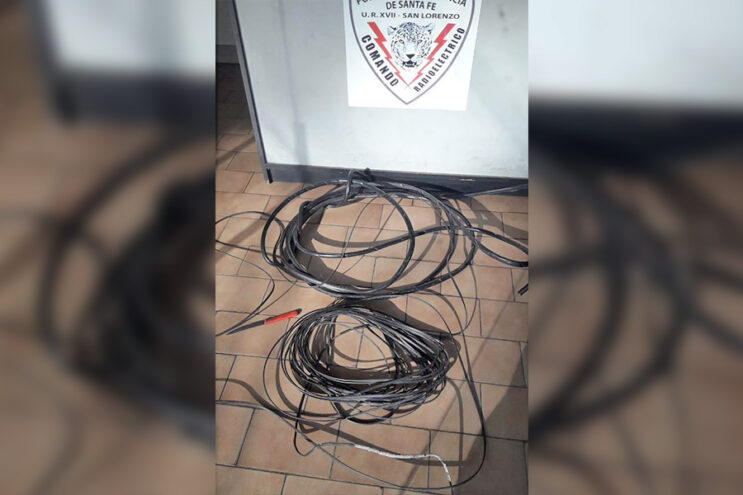 Salió a robar cables con un cuchillo Tramontina y lo atrapó la policía