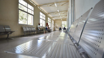 Alerta epidemiológica y sanitaria: la Secretaría de Salud suspendió algunas prestaciones médicas