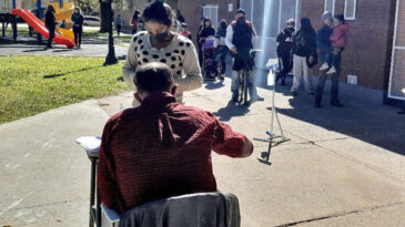 Se extiende un día más la atención en la ciudad de la oficina móvil de la E.P.E