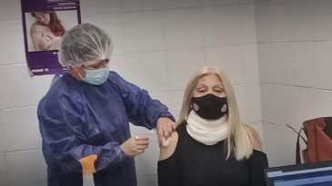 Este fin de semana largo el plan de vacunación contra COVID-19 no se detiene