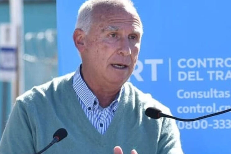 Carlos De Grandis: "Los maestros están vacunados y estuvieron todo el año en su casa"