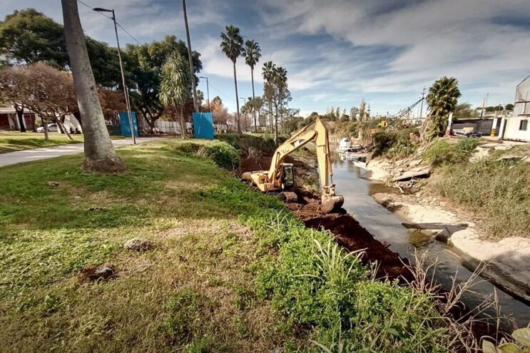 Paseo Ribereño: comenzaron nuevas obras sobre el margen del Arroyo San Lorenzo