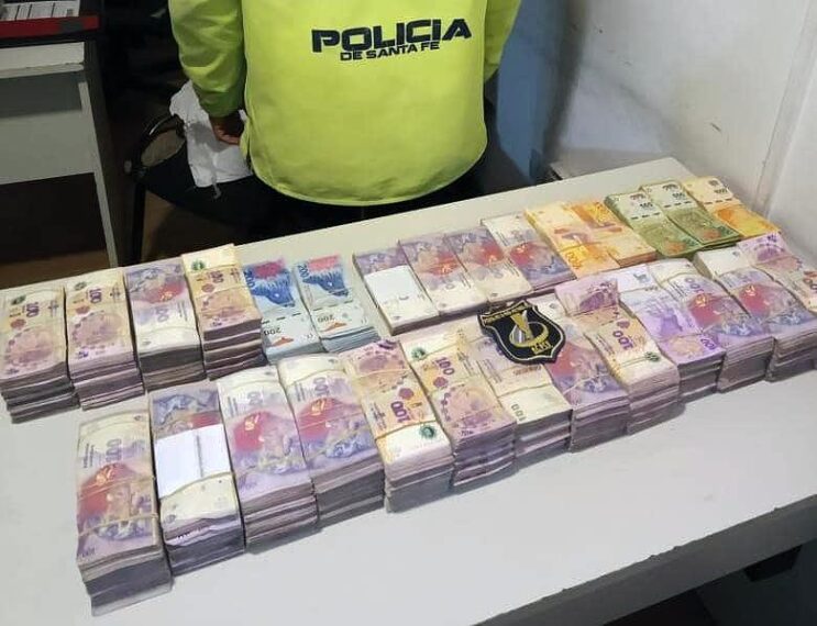 La policía de seguridad vial secuestró en la ciudad dinero de dudosa procedencia