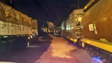 Tres camiones arrollados por un tren en la zona de acceso a puertos