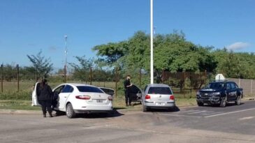 Choque entre autos con el saldo de dos personas lesionadas