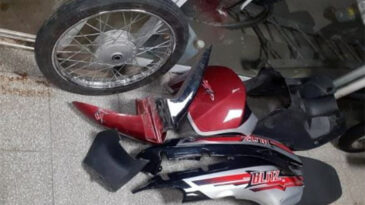 Le robaron la moto y la encontró ella antes que la policía