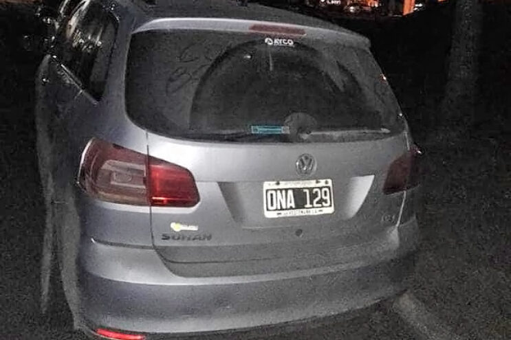 Manejaba un auto prendado y se lo incautó la policía en un operativo de control