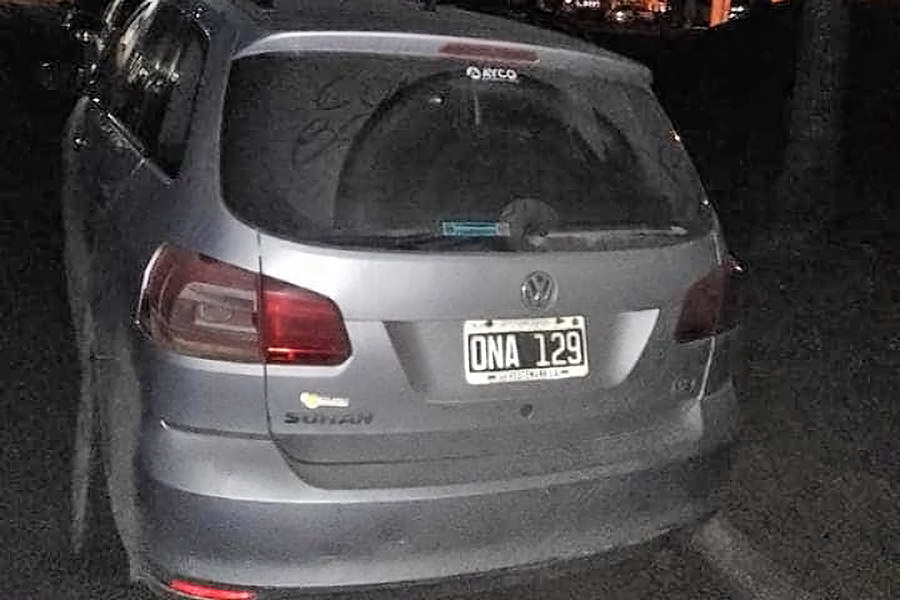 Manejaba un auto prendado y se lo incautó la policía en un operativo de control