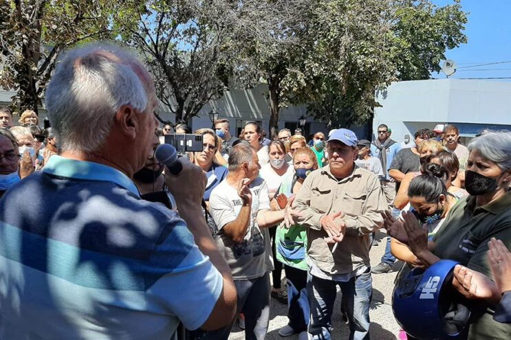 Carlos De Grandis realizó un importante anuncio a los trabajadores municipales
