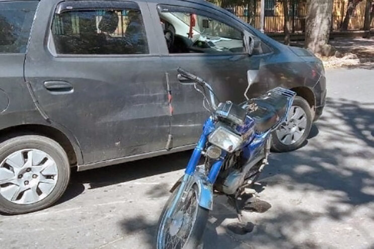 Choque en Barrio Centro con dos mujeres lesionadas y trasladadas al hospital