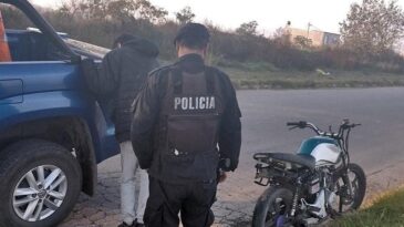 La policía secuestró una moto sin patente conducida peligrosamente por un adolescente