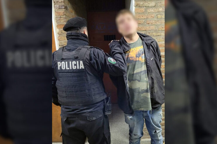 Violencia de género: amenazó a su ex pareja mientras le pateaba la puerta de la casa