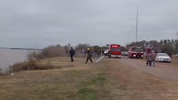 Un vehículo cayó por la barranca en la bajada de Punta Quebracho