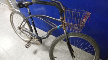 Se alzó con una vieja bicicleta y lo capturaron a las pocas cuadras