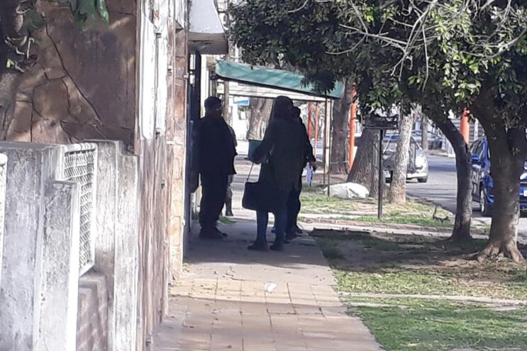 Escena del delito: así quedó la casa de la mujer violentada por un malviviente