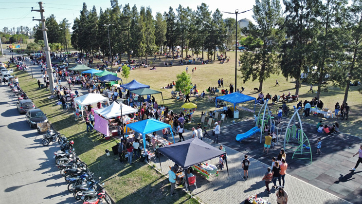 La Mega Feria Puertense cumplió un año y lo festejó con sorteos, premios y reconocimientos