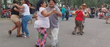 En el mes de la tradición, Puerto General San Martín cantó y bailó chamamé