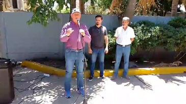 "Le ganamos a la inflación", aseguró De Grandis a los trabajadores municipales de la ciudad