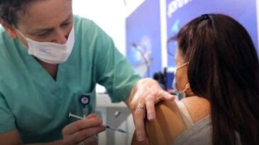 Ya se aplica en Puerto General San Martín la vacuna Pfizer Bivalente contra Covid-19