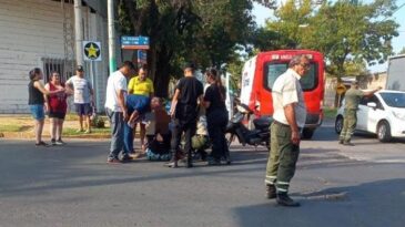 Chocaron dos motos en Córdoba y Reconquista y una mujer junto a su hija terminaron en el hospital