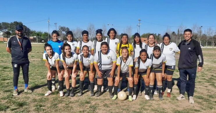 El equipo de Primera División de Fútbol Femenino de Santa Catalina. Foto: Instagram Santa Catalina